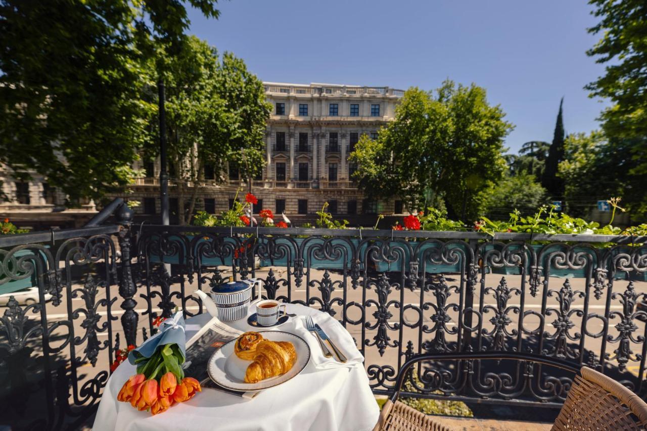 Octava Boutique Hotel Тбилиси Екстериор снимка