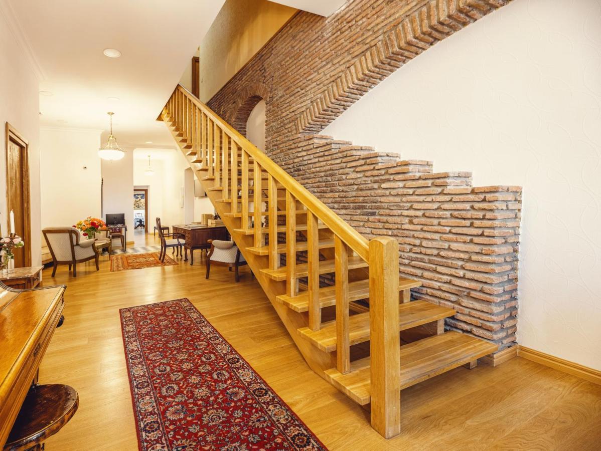 Octava Boutique Hotel Тбилиси Екстериор снимка